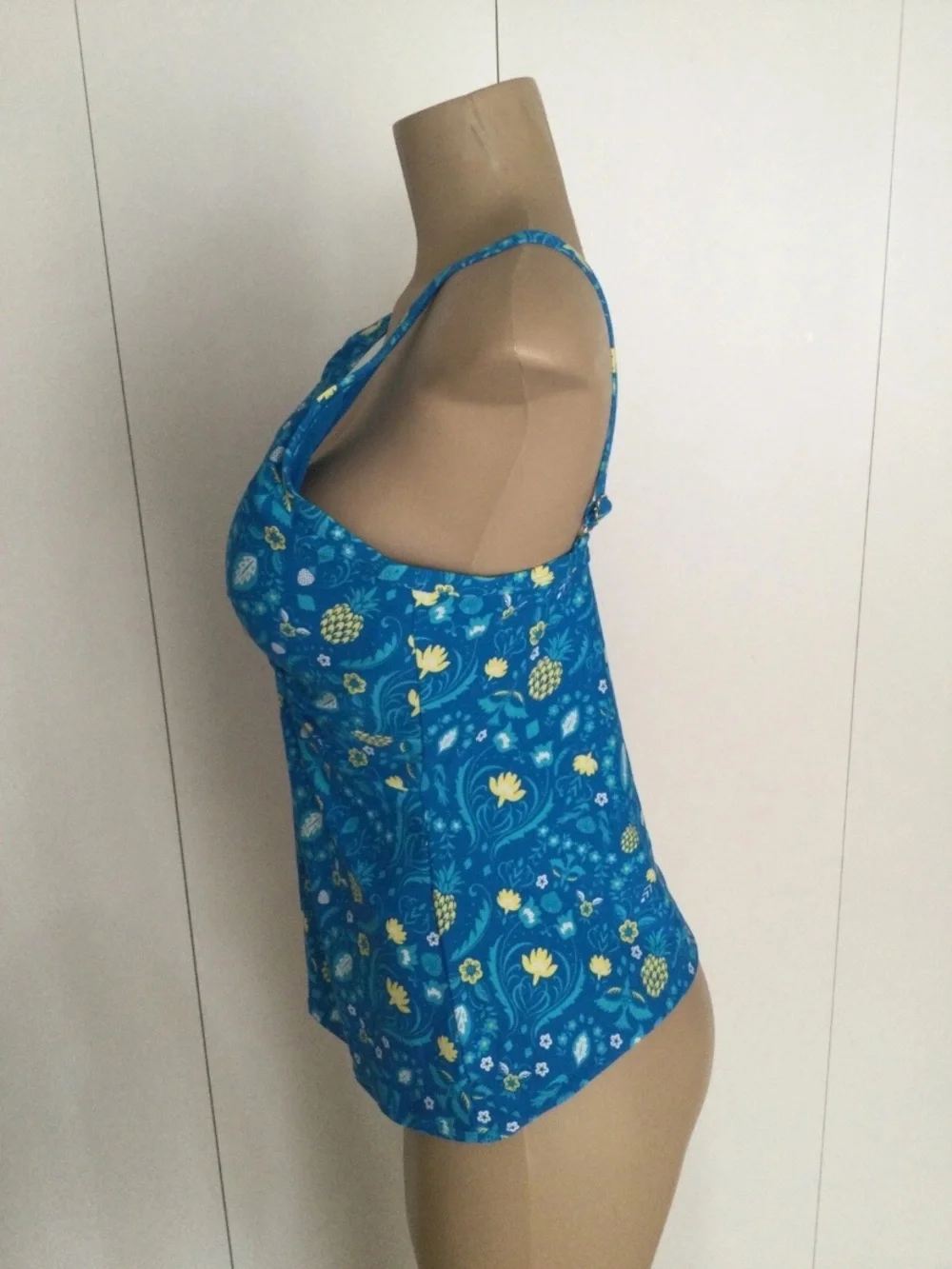Sunsets Pineapple Grove Underwire Tankini Size 40D/42C